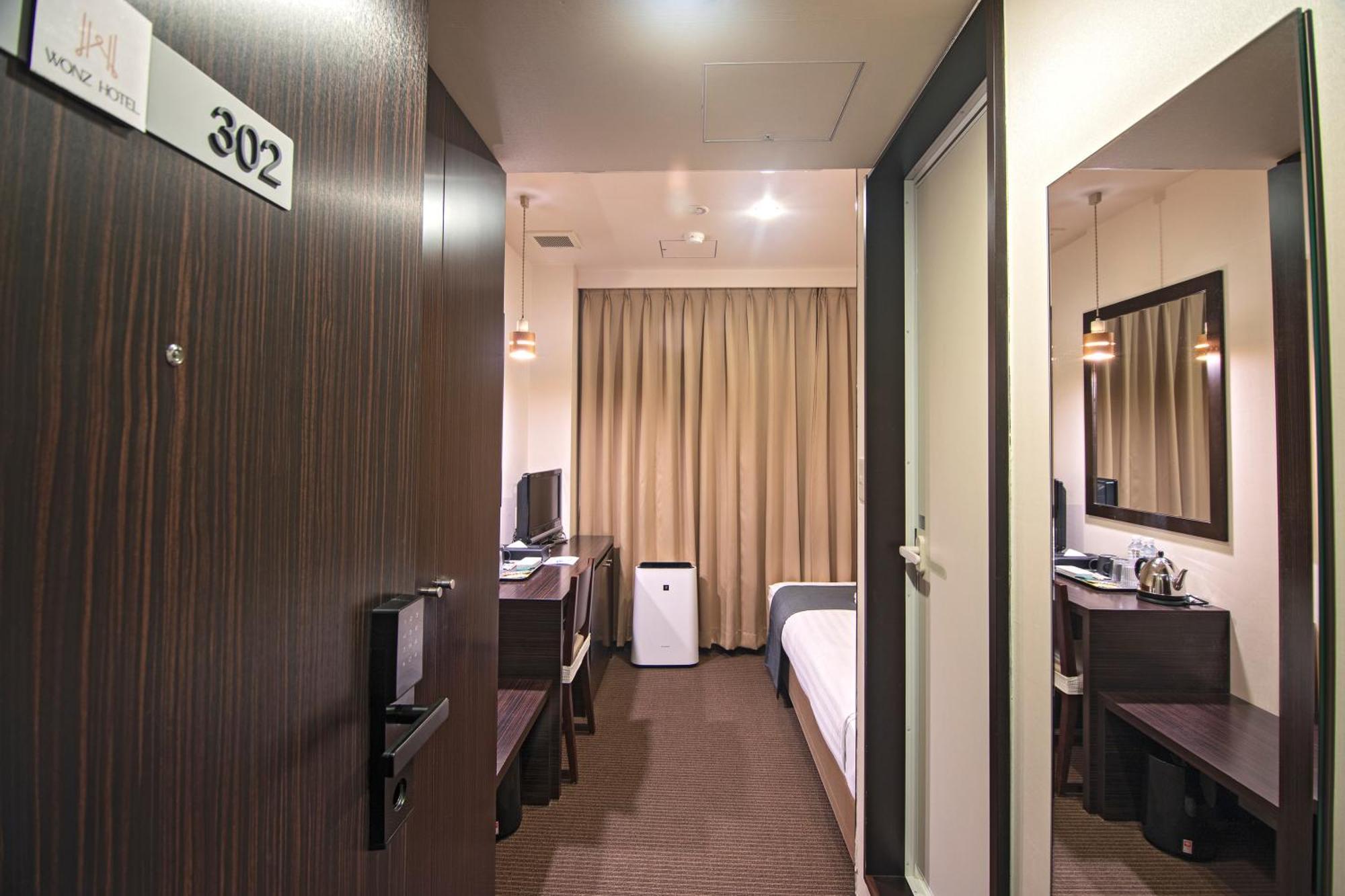 Wonz Hotel Self-Check-In Ōsaka Exterior foto