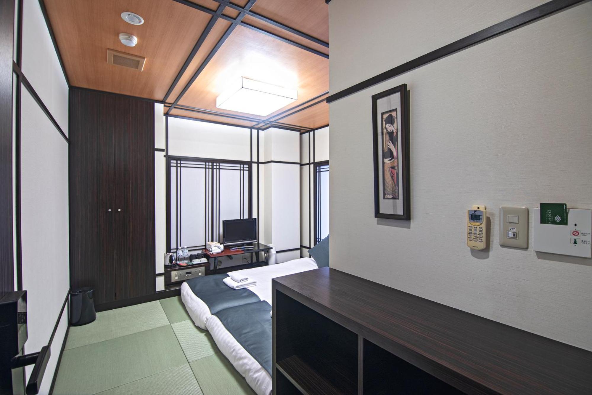 Wonz Hotel Self-Check-In Ōsaka Exterior foto