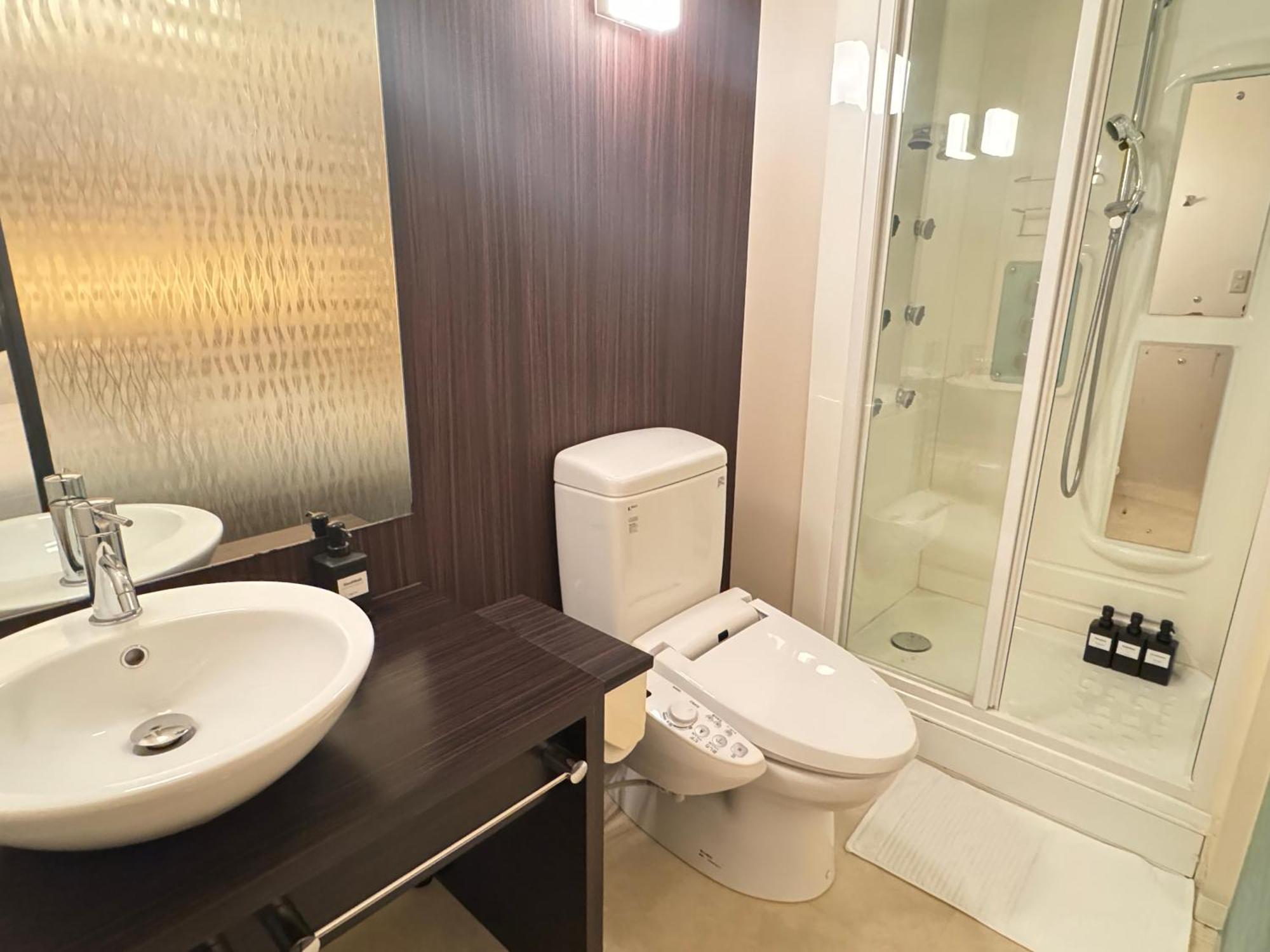 Wonz Hotel Self-Check-In Ōsaka Exterior foto